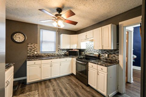 Tiny photo for 2214 Grand Avenue, Davenport, IA 52803 (MLS # 12555720)