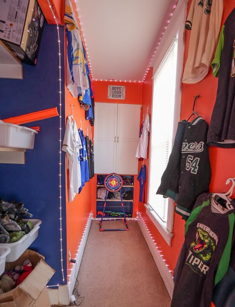 Tiny photo for 2214 Grand Avenue, Davenport, IA 52803 (MLS # 12555720)