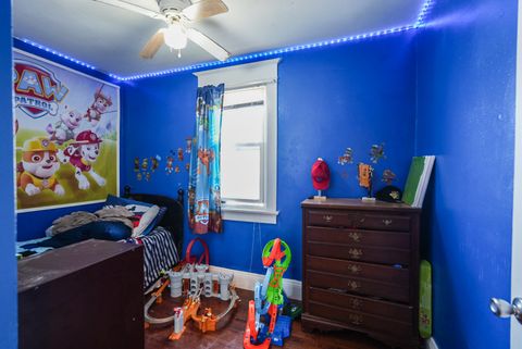 Tiny photo for 2214 Grand Avenue, Davenport, IA 52803 (MLS # 12555720)