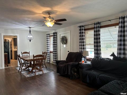 Tiny photo for 122 CENTER Street, Anna, IL 62906 (MLS # EB459916)