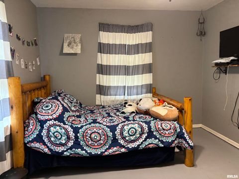 Tiny photo for 122 CENTER Street, Anna, IL 62906 (MLS # EB459916)