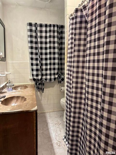 Tiny photo for 122 CENTER Street, Anna, IL 62906 (MLS # EB459916)