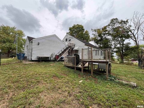 Tiny photo for 122 CENTER Street, Anna, IL 62906 (MLS # EB459916)