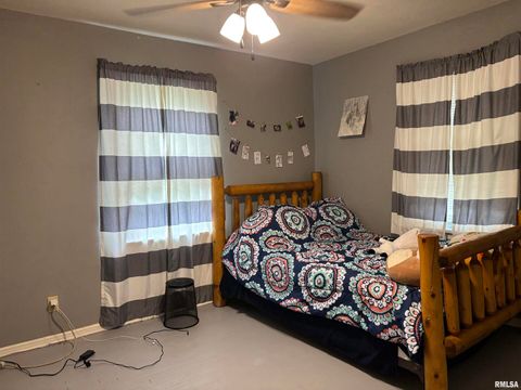 Tiny photo for 122 CENTER Street, Anna, IL 62906 (MLS # EB459916)