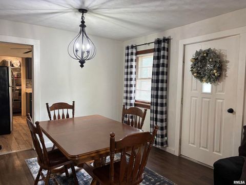 Tiny photo for 122 CENTER Street, Anna, IL 62906 (MLS # EB459916)