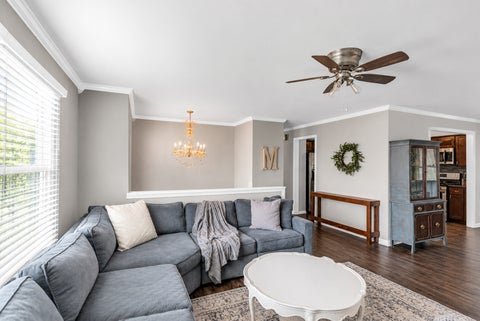 Tiny photo for 419 DEERPATH Drive, Lindenhurst, IL 60046 (MLS # 12664649)