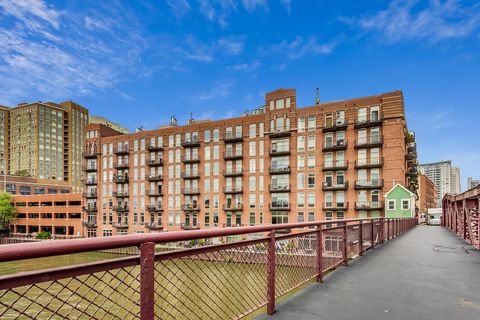 Tiny photo for 550 N Kingsbury Street #423, Chicago, IL 60654 (MLS # 12687260)