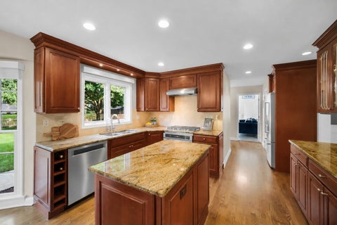 Tiny photo for 2031 Burnham Place, Wheaton, IL 60189 (MLS # 12746246)