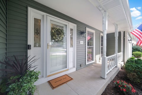 Tiny photo for 2031 Burnham Place, Wheaton, IL 60189 (MLS # 12746246)