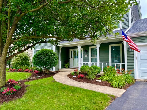 Tiny photo for 2031 Burnham Place, Wheaton, IL 60189 (MLS # 12746246)