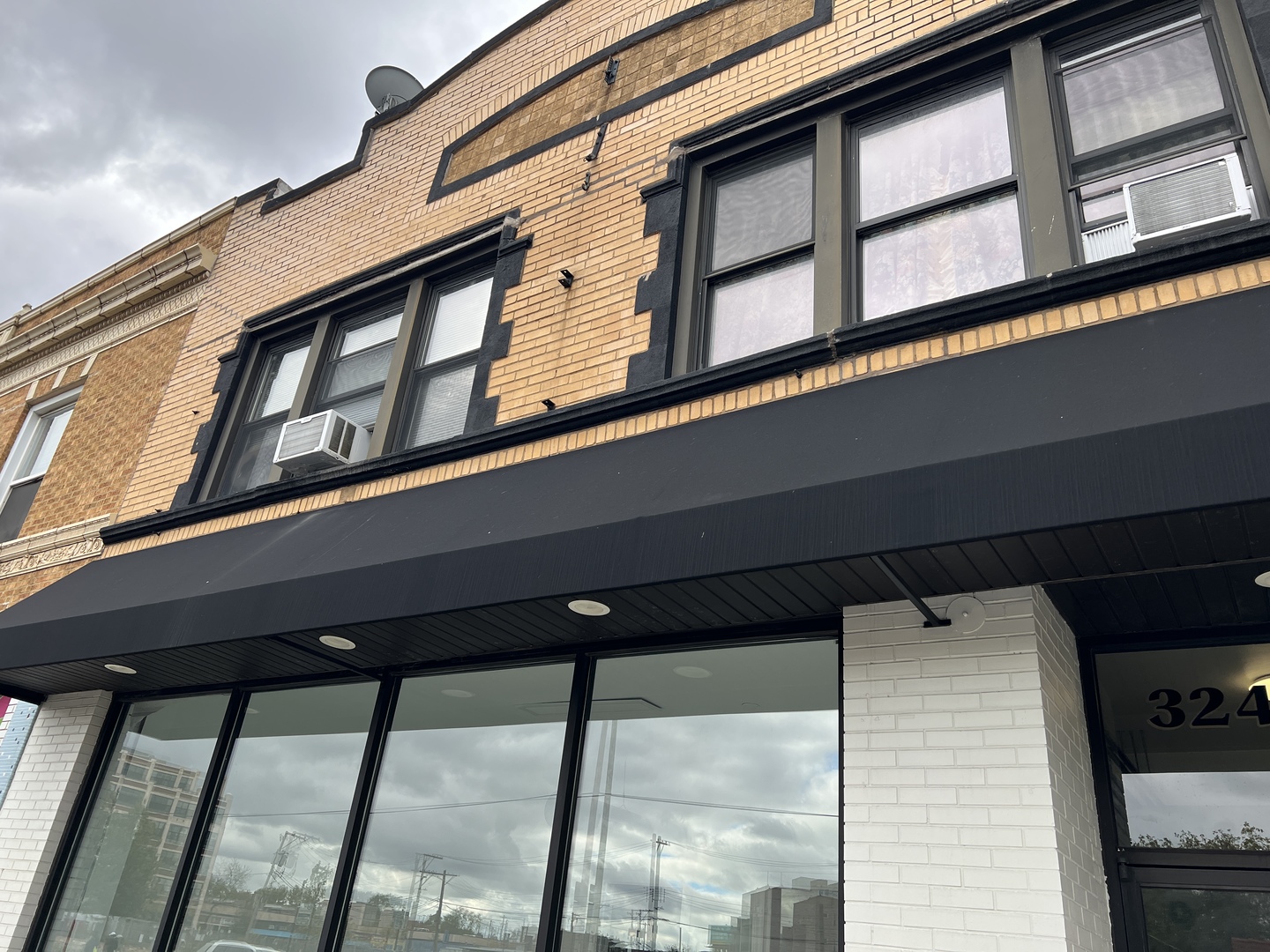 3242 N Pulaski Road