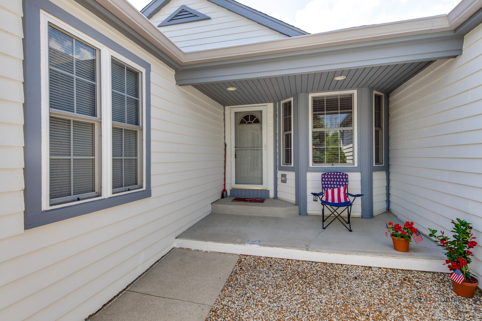 1538 Queen Ann Lane