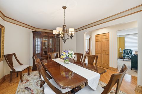 Tiny photo for 15 Manchester Lane, Elmhurst, IL 60126 (MLS # 12550165)