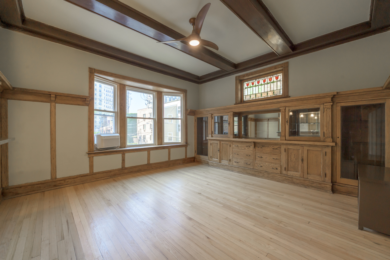 1653 E 55th Street 2