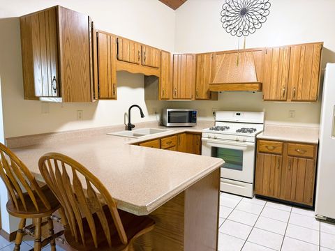 Tiny photo for 300 Fieldstone Lane, Dixon, IL 61021 (MLS # 12464945)