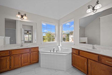 Tiny photo for 13516 Vicarage Drive, Plainfield, IL 60544 (MLS # 12490655)