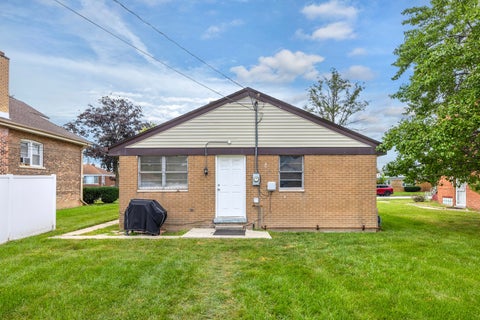 Tiny photo for 2121 S 14th Avenue, Broadview, IL 60155 (MLS # 12691090)