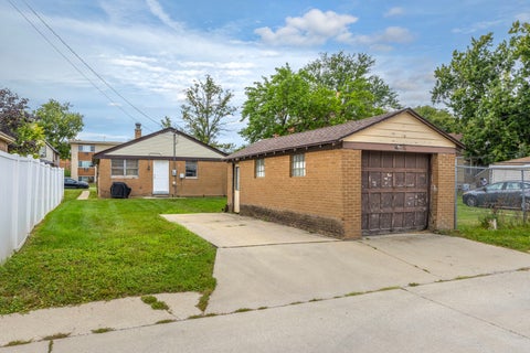 Tiny photo for 2121 S 14th Avenue, Broadview, IL 60155 (MLS # 12691090)