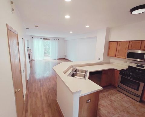 Tiny photo for 2508 Carrolwood Road #2508, Naperville, IL 60540 (MLS # 12608384)