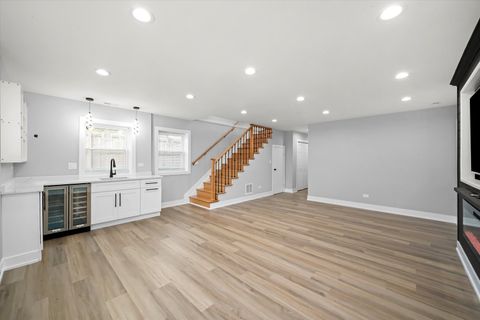 Tiny photo for 657 N PINE Avenue, Chicago, IL 60644 (MLS # 12513072)