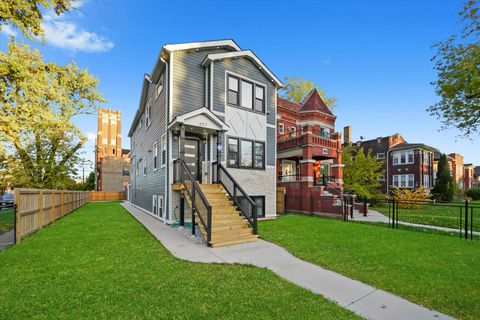 Tiny photo for 657 N PINE Avenue, Chicago, IL 60644 (MLS # 12513072)