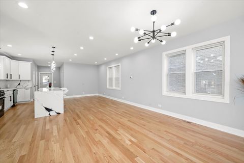 Tiny photo for 657 N PINE Avenue, Chicago, IL 60644 (MLS # 12513072)