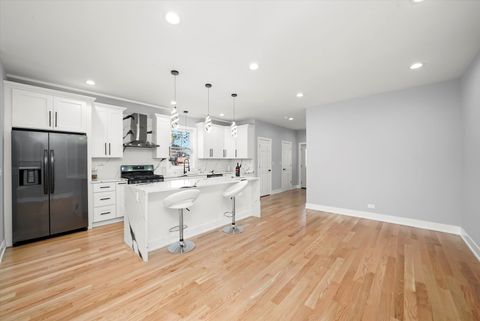 Tiny photo for 657 N PINE Avenue, Chicago, IL 60644 (MLS # 12513072)