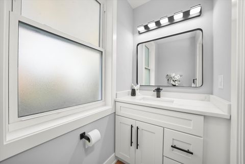 Tiny photo for 657 N PINE Avenue, Chicago, IL 60644 (MLS # 12513072)