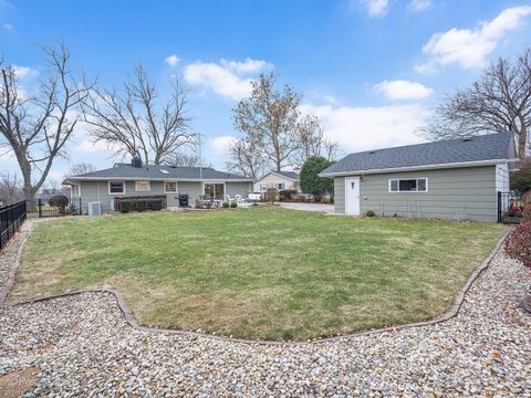 A home in Willowbrook