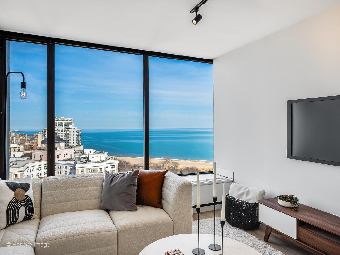 5455 N Sheridan Road 3203