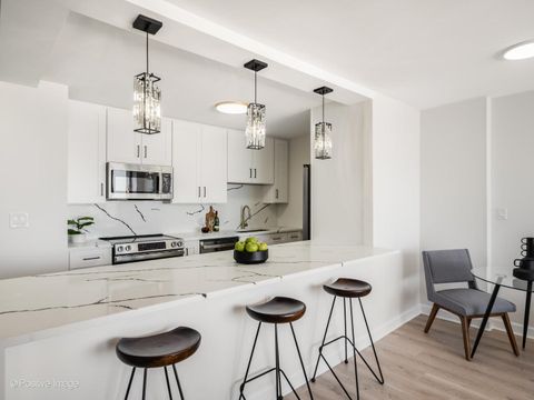 Tiny photo for 5455 N Sheridan Road #3203, Chicago, IL 60640 (MLS # 12577681)