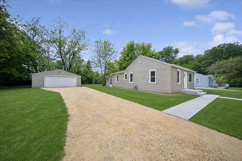 Tiny photo for 3616 Blackstone Avenue, Rockford, IL 61101 (MLS # 12659768)