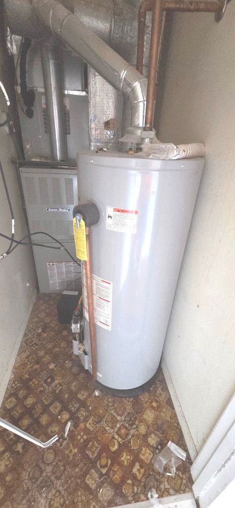 Tiny photo for 2001 S Mattis Avenue #E, Champaign, IL 61821 (MLS # 12453568)