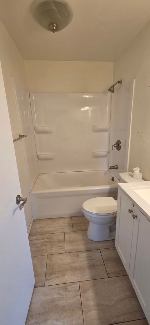 Tiny photo for 2001 S Mattis Avenue #E, Champaign, IL 61821 (MLS # 12453568)