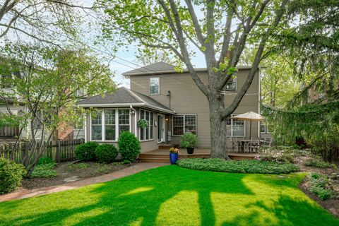 Tiny photo for 1017 N Grove Avenue, Oak Park, IL 60302 (MLS # 12628526)