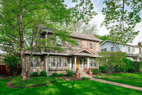 Photo of 1017 N Grove Avenue, Oak Park, IL 60302 (MLS # 12628526)
