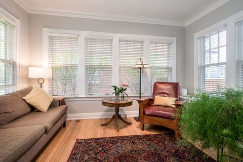 Tiny photo for 1017 N Grove Avenue, Oak Park, IL 60302 (MLS # 12628526)