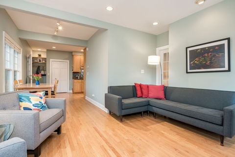 Tiny photo for 1017 N Grove Avenue, Oak Park, IL 60302 (MLS # 12628526)