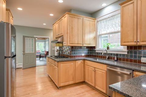 Tiny photo for 1017 N Grove Avenue, Oak Park, IL 60302 (MLS # 12628526)