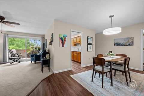 Tiny photo for 1730 W Galena Boulevard #304W, Aurora, IL 60506 (MLS # 12692754)