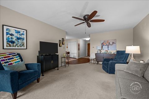 Tiny photo for 1730 W Galena Boulevard #304W, Aurora, IL 60506 (MLS # 12692754)