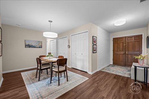 Tiny photo for 1730 W Galena Boulevard #304W, Aurora, IL 60506 (MLS # 12692754)