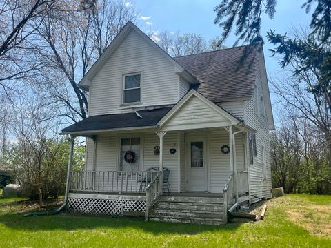 Tiny photo for 403 E 200 N Road, Loda, IL 60948 (MLS # 12615069)