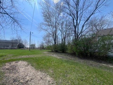 Tiny photo for 403 E 200 N Road, Loda, IL 60948 (MLS # 12615069)
