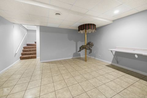 Tiny photo for 98 Willow Parkway, Buffalo Grove, IL 60089 (MLS # 12594679)