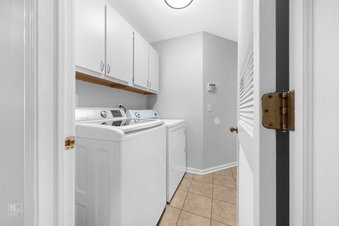 Tiny photo for 98 Willow Parkway, Buffalo Grove, IL 60089 (MLS # 12594679)