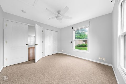 Tiny photo for 98 Willow Parkway, Buffalo Grove, IL 60089 (MLS # 12594679)