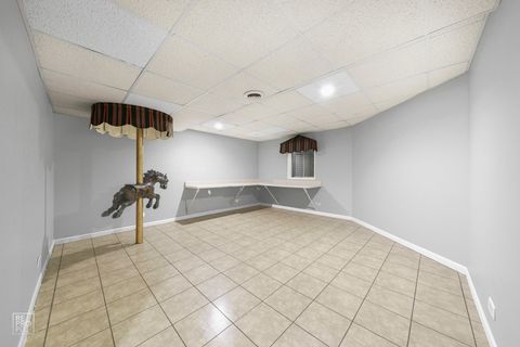 Tiny photo for 98 Willow Parkway, Buffalo Grove, IL 60089 (MLS # 12594679)