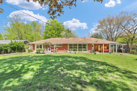 Tiny photo for 203 E Mumford Drive, Urbana, IL 61801 (MLS # 12627849)