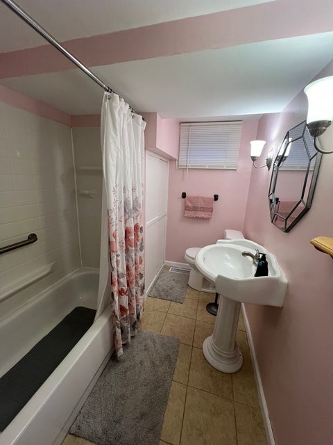 Tiny photo for 629 2nd Avenue S, Clinton, IA 52732 (MLS # 12567637)